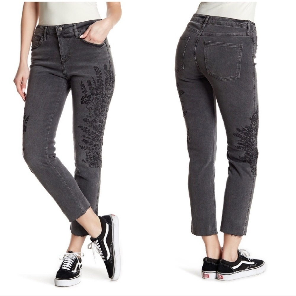 Free People cut-off Floral embroidered gray jeans Womens Size 26 Boho Stretchy - Picture 3 of 15